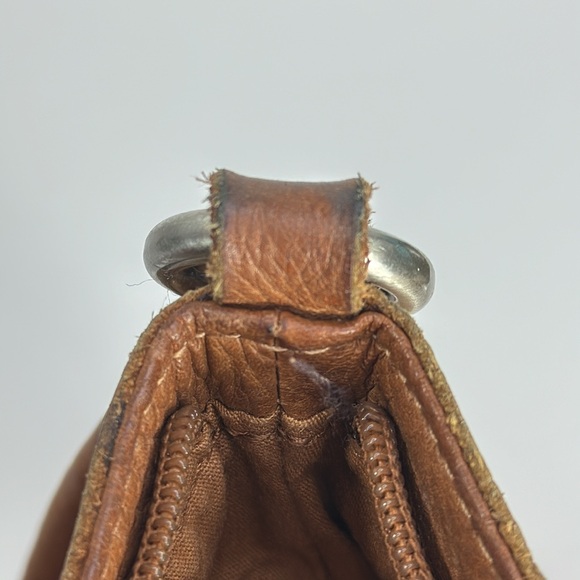 Fossil Leather Crossbody Flower Handbag - Picture 11 of 12